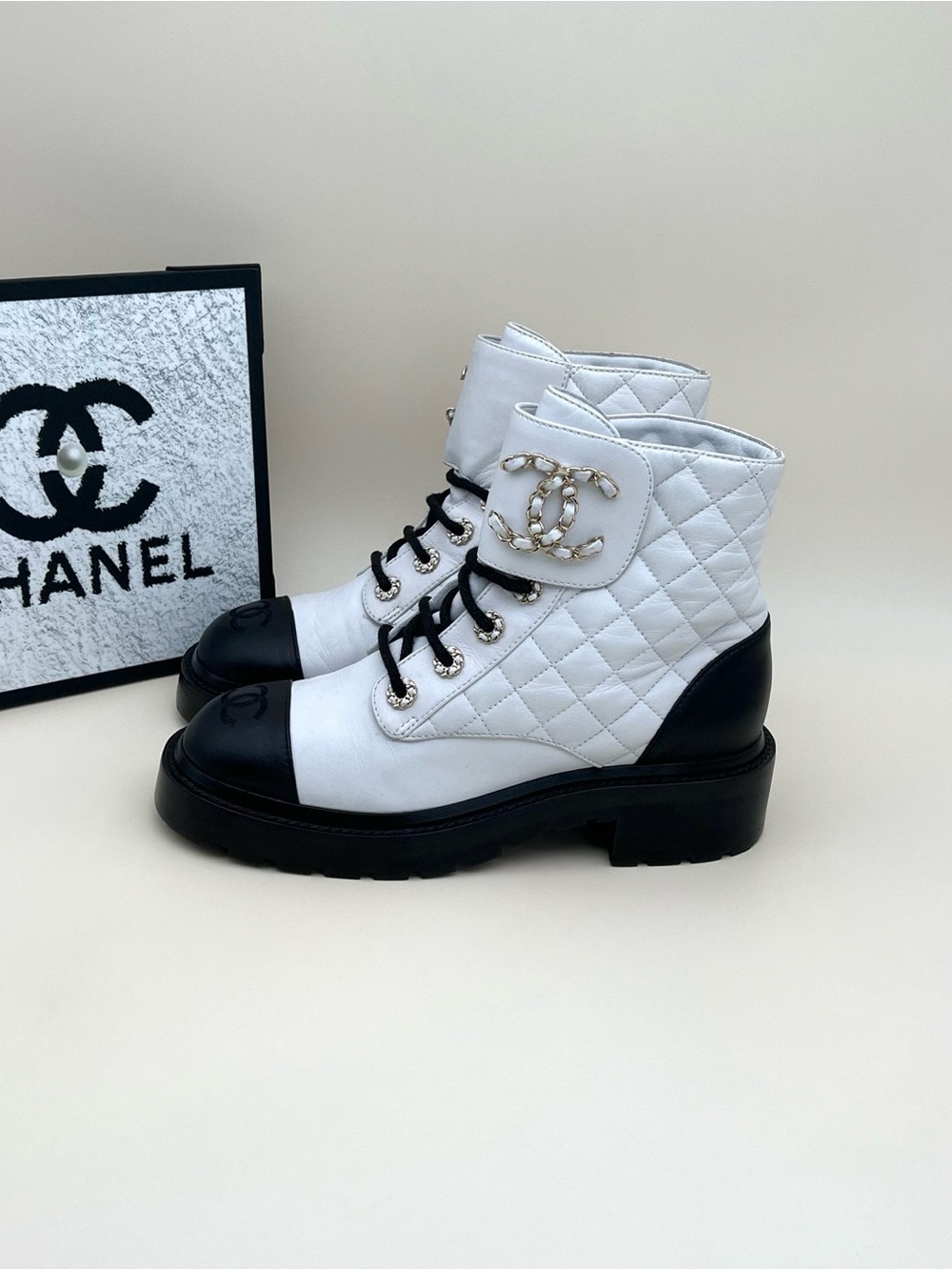 CHANEL White & Black Quilted Leather Lace-Up Ankle Boots
